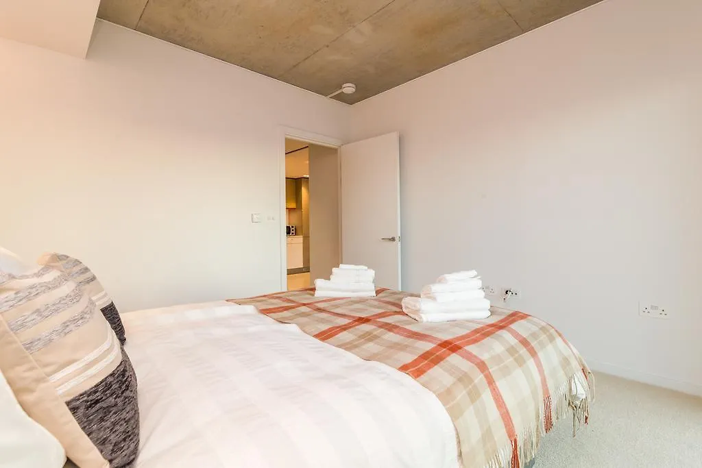 Royal Style Apartment - 5 Mins Walk To Excel London United Kingdom