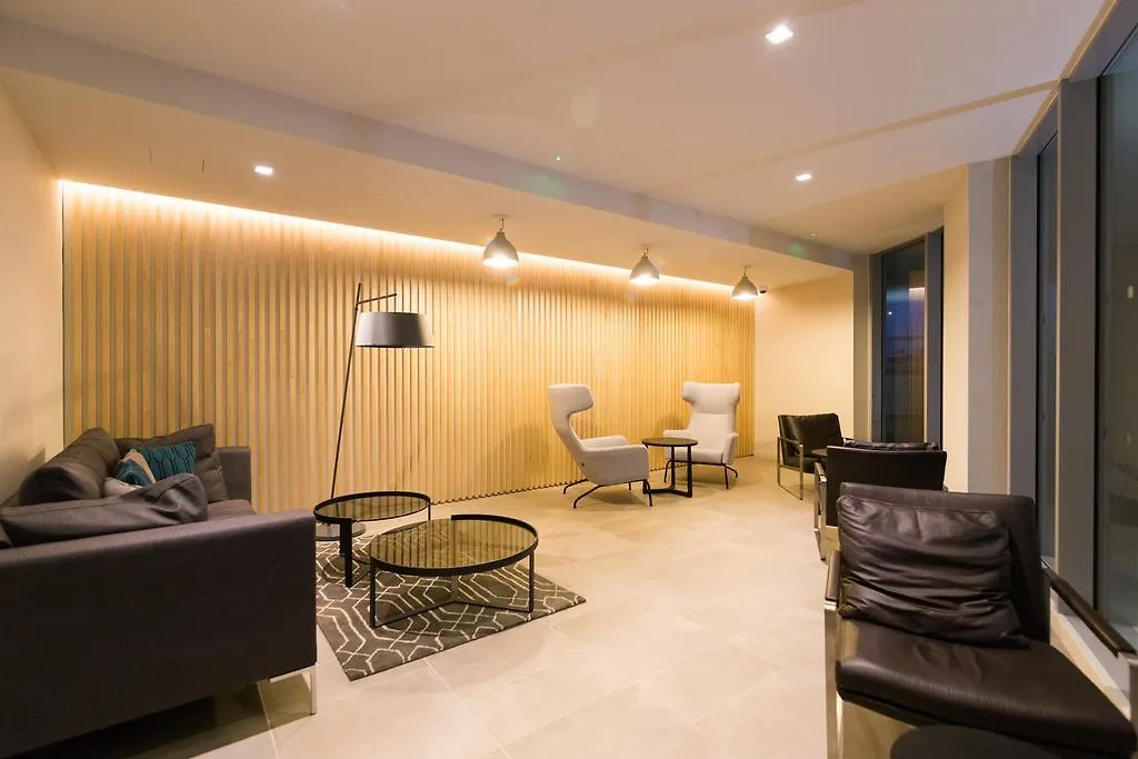 Royal Style Apartment - 5 Mins Walk To Excel London